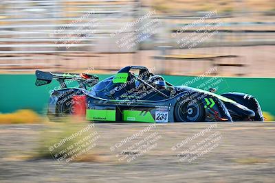 media/Oct-18-2025-Extreme Speed (Sat) [[d6d7e1fef1]]/Red-Green/